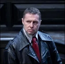 Dans Harry Potter 7, en qui Harry se transforme-t-il grce au Polynectar ?