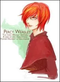 Avec qui Percy sort-il  la fin de Harry Potter 2 ?