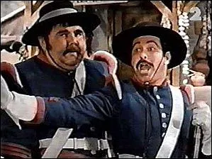 Comment s'appellent le sergent et le caporal, les seuls qu'on connaisse vraiment ? (par contre l'orthographe ... . )