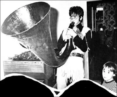 Il cra 'Imagine' ! Assassin par un fou !