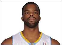 Qui est cet ailier, 5me de la draft 2006 et ancien joueur de l'universit de Duke ?