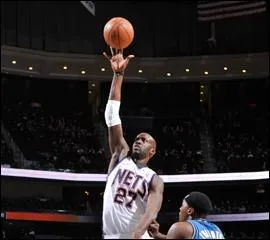 Qui est ce Franais, ancien pivot des Seattle Sonics ?