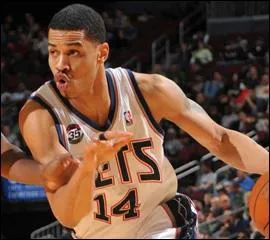 Qui est cet arrire/ailier, vainqueur du concours de Dunk en 2007 ?