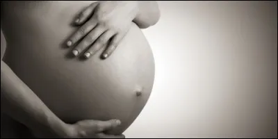 A combien de semaines de congés, au total, a droit une femme pour son premier ou son second enfant ?