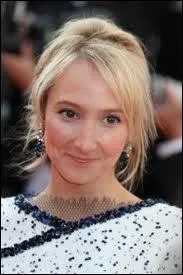 Quel Travail incarne Audrey Lamy ?