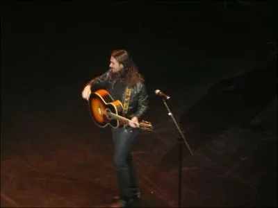 Comment s'appelle-t-il en vrai ?