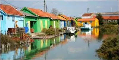 (La contrepèterie... J´ai peur que vous y preniez goût ! Arrêtez... ) 
''À Marennes-Oléron ou à Arcachon, crions le haut et fort ! On prendra des huissiers s'il le faut pour constater que --------------.''