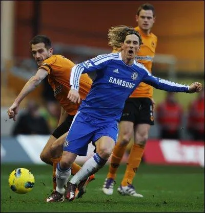 Face  Sunderland, il voit sa reprise de vole s'craser sur la barre et c'est Lampard qui marque de faon involontaire. Mais Torres n'a pas tout perdu, les fans lui reconnaissent un grand match et...