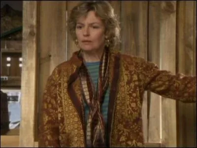 Comment s'appelle sa mre ?