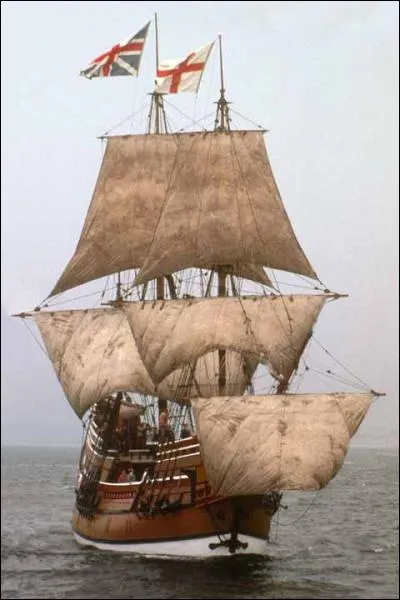 Sur le territoire actuel de quel État le Mayflower, parti de Southampton chargé de 102 puritains anglais, accosta-t-il en Amérique à Cape Cod le 11/11/1620 ?