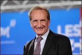 A quelle personnalit politique faisait allusion Grard Longuet en dclarant ce week-end : ' Il y a des capitaines qui frlent trop les ctes et qui conduisent leurs bateaux sur les rcifs ' ?