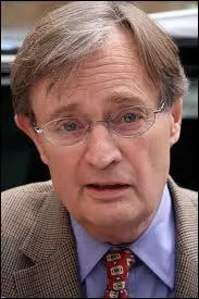 Quand il tait fringant et jeune, il en a fait tourner des ttes, le fameux Ducky de NCIS, l'acteur David Mac Callum. Qui tait-il et dans quelle srie ?
