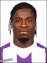 Ce puissant dfenseur a t form au RC Lens :