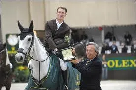 Quelle est la race de Silvana de Hus ?