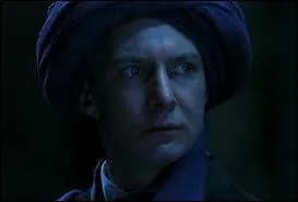 Qui est ce professeur qui tait possed par Voldemort ?