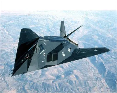 Quel type de moteur utilise le F-117 Nighthawk ?
