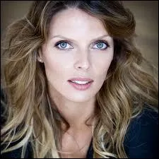 Elle fut Miss France 2002. Qui est cette femme ?