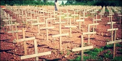 Comment appelle-t-on l'extermination systématique d'un peuple ?