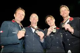 Avec qui a-t-elle remport la mdaille d'argent  Lexington ?