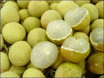 Ces fruits sont-ils des longans ou des langsats ?