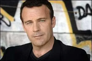 Comment s'appelle cet acteur ?