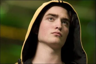 Je suis Cdric Diggory dans 'Harry Potter et la coupe de feu' de Mike Newell. Dans 'Twilight' je joue le rle de ... ?