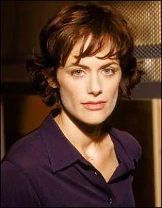 Je suis Birdie dans 'Thirteen' de Catherine Hardwicke. Dans 'Twilight' je joue le rle de ... ?