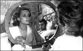 ''Jules et Jim'' est un film resté célèbre grâce à la chanson ''Le Tourbillon de la vie'' interprétée par Jeanne Moreau. Avec qui l'a-t-elle chantée en duo en 1995 ?