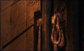 Quel sortilge sert  ouvrir les portes qui sont verrouilles ?