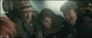 Arthur Weasley, Amos et Cdric Diggory utilisent un portoloin, mais avec quel sortilge peut-on en crer un ?