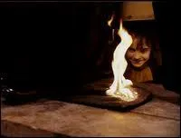 Quel sortilge Hermione utilise-t-elle pour mettre le feu  la robe de sorcier de Severus Rogue ?