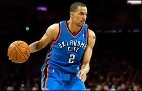 Qui est cet arrire suisse, ancien joueur des Chicago Bulls ?