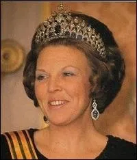 Ceci est une photographie de jeunesse de ?