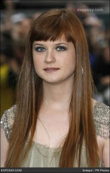 Quelle actrice joue Ginny Weasley ?