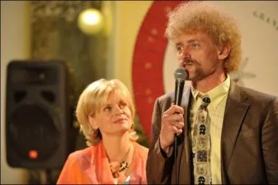 Pour qui organisent-ils une tombola  150. 000 ?