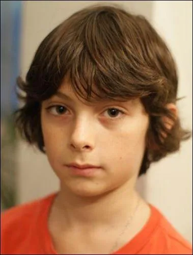 Qui joue-t-il dans le film ?