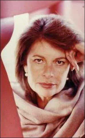 Qui joue-t-elle dans le film ?