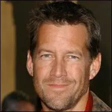 Dans quel pays Mike Delphino part-il, soit-disant, pour tre promu ?