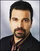 Quel accident grave arrive-t-il  Carlos Solis ?