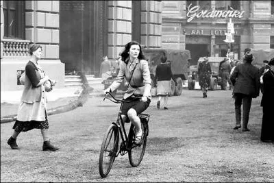 Ralis par Steven Soderbergh avec George Clooney et Tobey Maguire , il s'agit de ... .