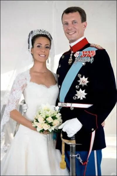 Voici une photographie de maris princiers du Danemark, l'pouse est franaise. Qui sont-ils ?
