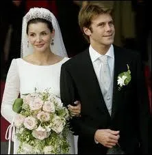 C'est une photo du mariage de Clotilde Coureau, actrice franaise, avec Emanuele Filiberto de Savoie, Prince hritier d'Italie, qu'elle a rencontr ?