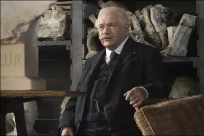 Ralis par Gilles Legrand avec Laetitia Casta , il s'agit de ... .