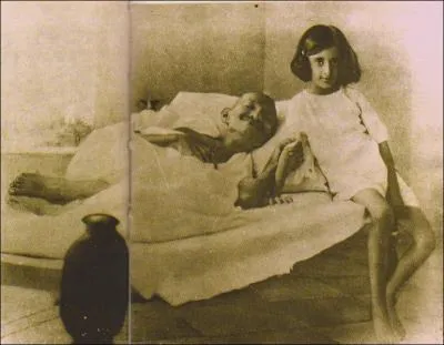 Le Mahatma jene depuis 4 jours, il est  l'article de la mort. Quel est l'enjeu rel de ce jene ?