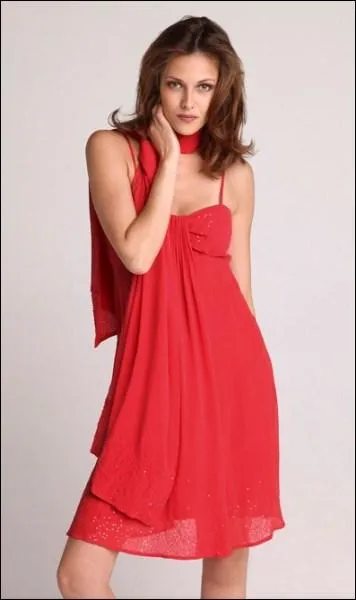 Le crpe est un tissu lger  l'aspect ondul. On le fabrique aujourd'hui  partir de polyester, mais avec quelles matires l'tait-il traditionnellement auparavant ?