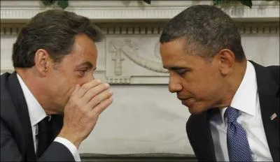 ''Parla Piu Piano'' peut se traduire par ''Parle plus bas'' . Je n'en dirai pas plus (trop risqué ! ) pour évoquer...