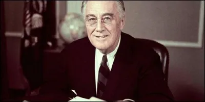 Quel Président des Etats-Unis, atteint de polio, a été réélu deux fois ?