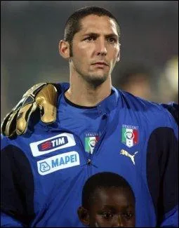 Au joueur italien...