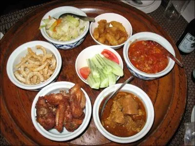 Que veut dire 'khao phat' ?