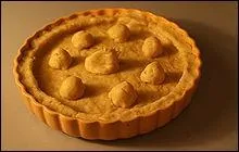 Ptisserie provenale, on ne la trouve plus qu' Crest, quel est ce gteau en pte sable dcor d'oeufs ou de poules en ptes sur le dessus ?